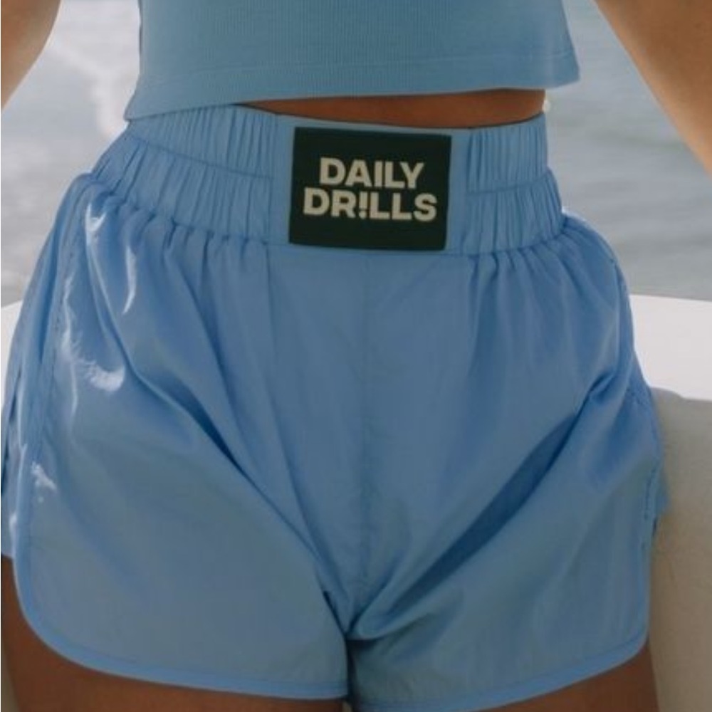DAILY DRILLS COLLEGIATE LIGHT BLUE SHORTS